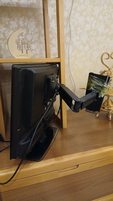 Телевизор Elenberg