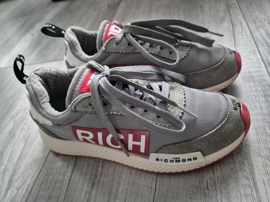 Adidasi dama John Richmond