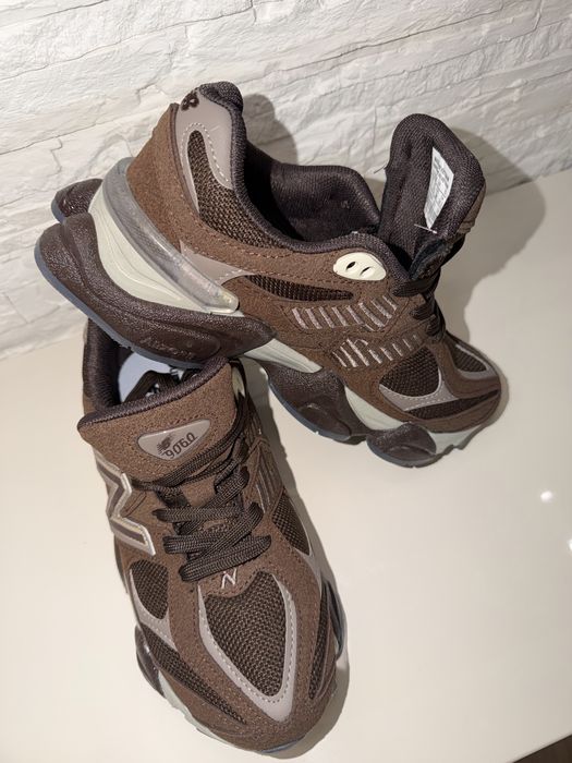 Dolche& Gabbana , New Balance  и дамски сетове