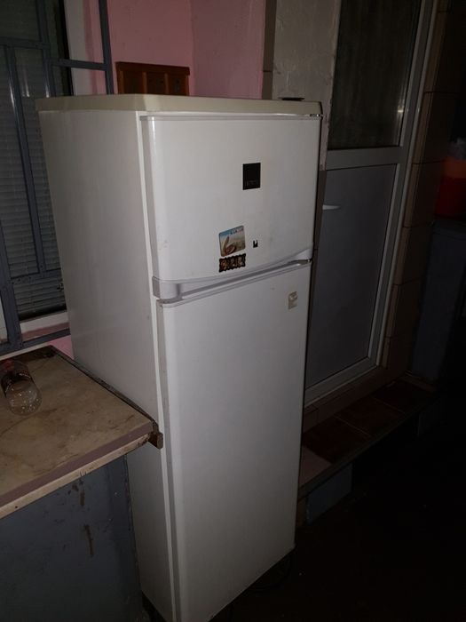 Frigider Zanussi CT235 – 235L, Congelator, 140 cm, Perfect Funcțional