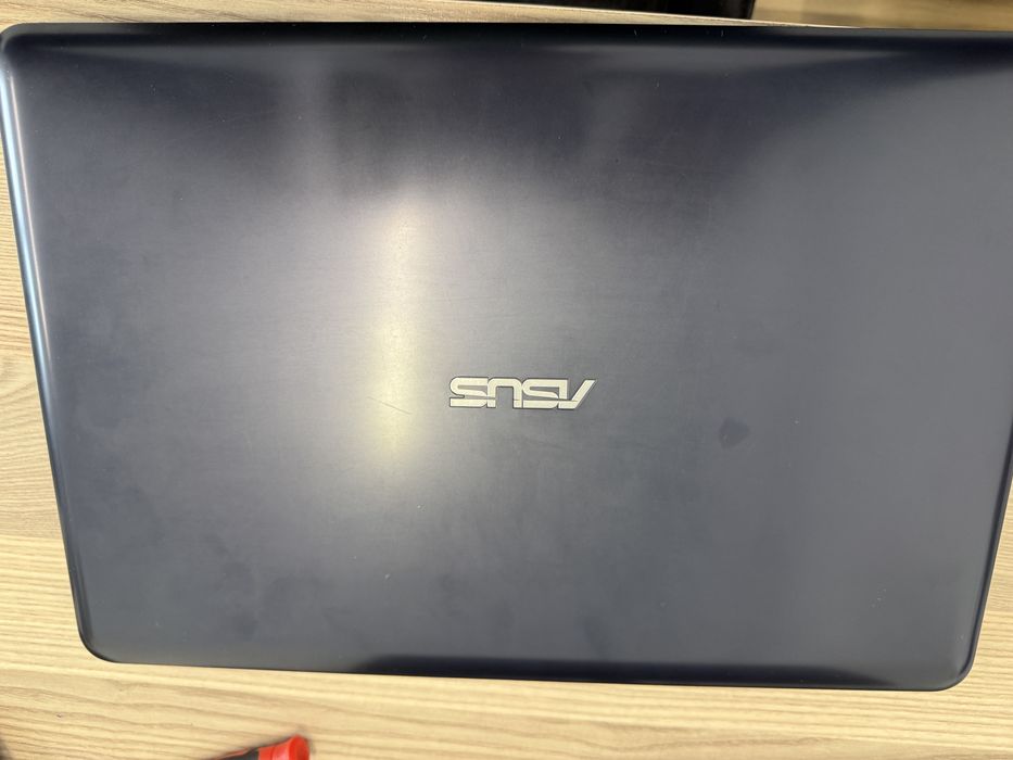 Лаптопи Dell latitude , Asus