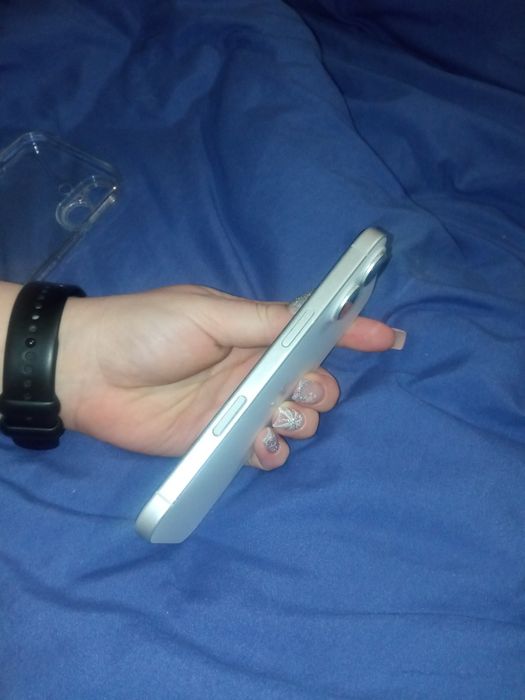 Iphone 16 128gb 90akb