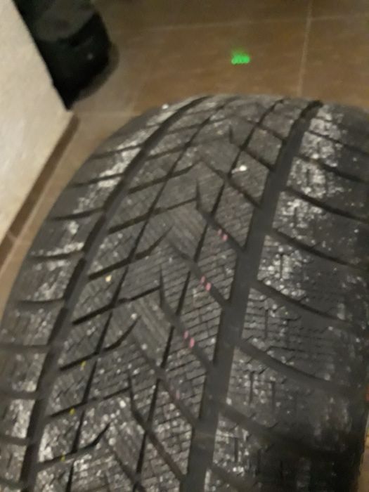 275 35 20 чисто нови не са монтирани