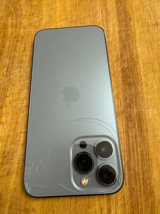 Продам обмен 13 pro Max на 16-17pro Max