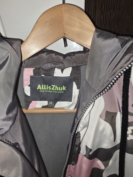 Куртка на девочку