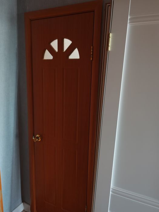Продам межкомнатные дверь