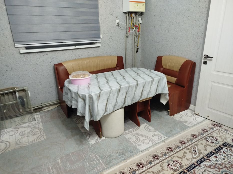 Кухонный уголок стол