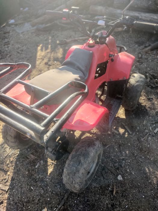 Vând ATV merge super preț negociabil