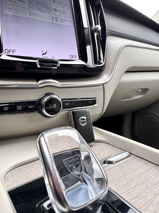 Volvo XC60 Mild Hybrid B4 2021