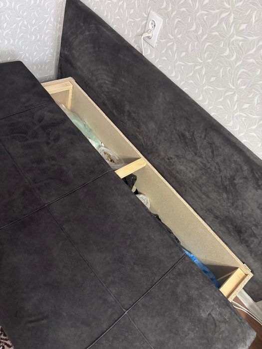 Продам тахту диван.