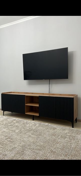 Тумба- комод под телевизор.
