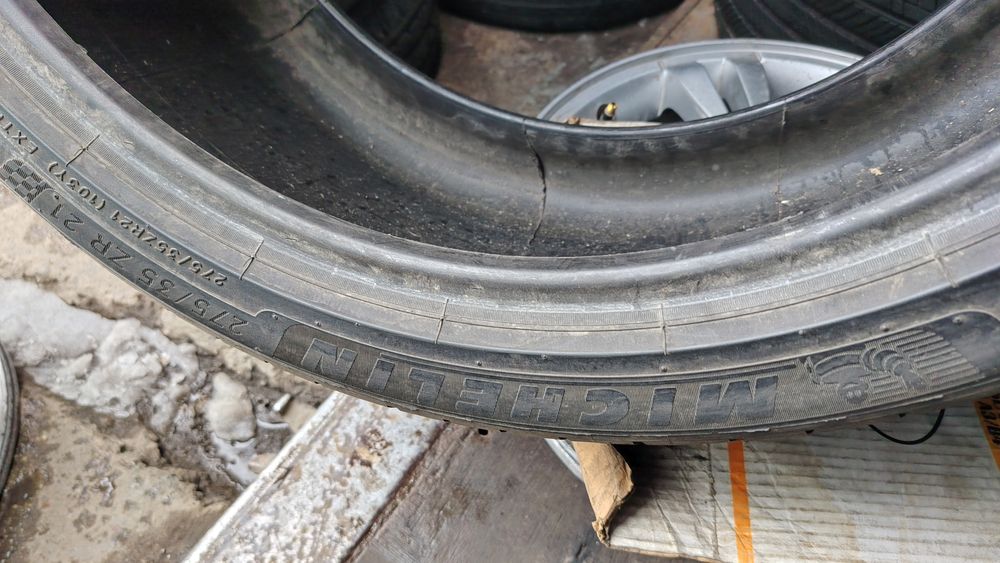 275/35/21 Michelin