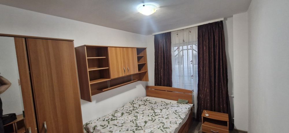 Apartament de inchiriat