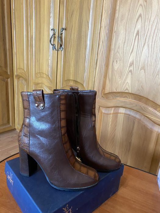 Продам женскую обувь