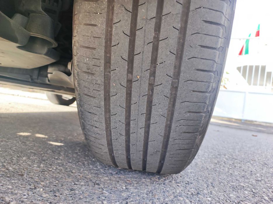 Гуми Continental Eco Contact 6 215/60 R17