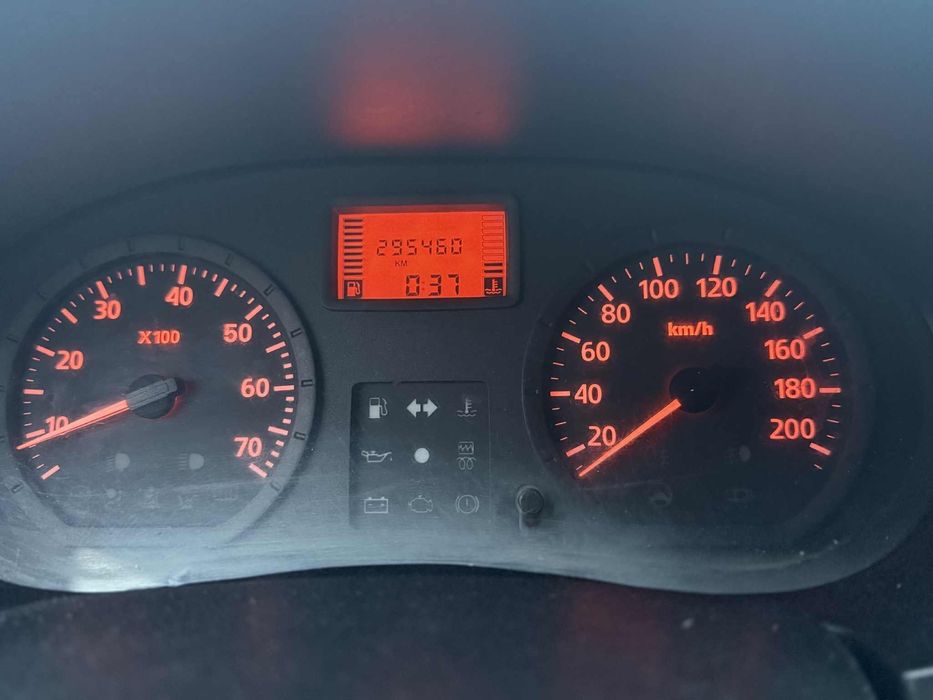 Vand logan mcv 1.5 diesel An 2006.mai multe detali la telefon