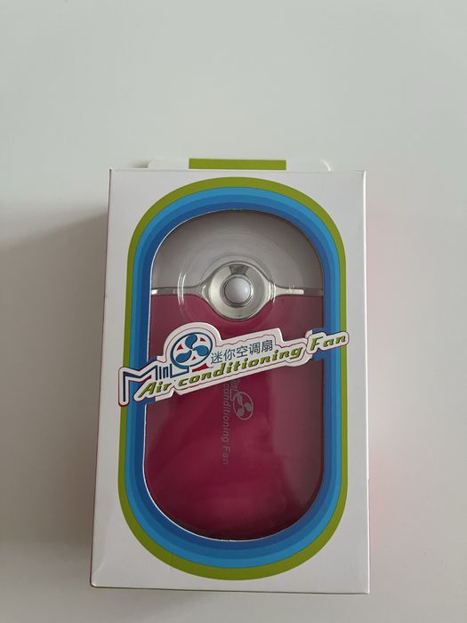 Mini ventilator portabil – ideal pentru extensii gene