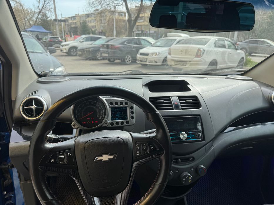 Chevrolet Spark sotiladi srochno