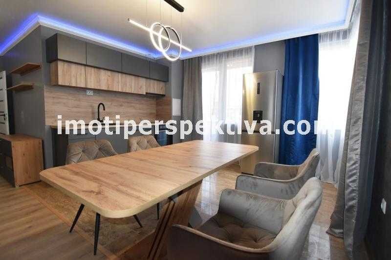 Продава се Тристаен апартамент в Пловдив, Кючук Париж - 115 кв.м за 1766 €/кв.м - Снимка #4