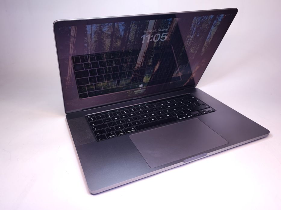 MacBook Pro 16 2019 Intel i9 Radeon Pro 5500M [4GB] SSD 1TB/ | #D94005