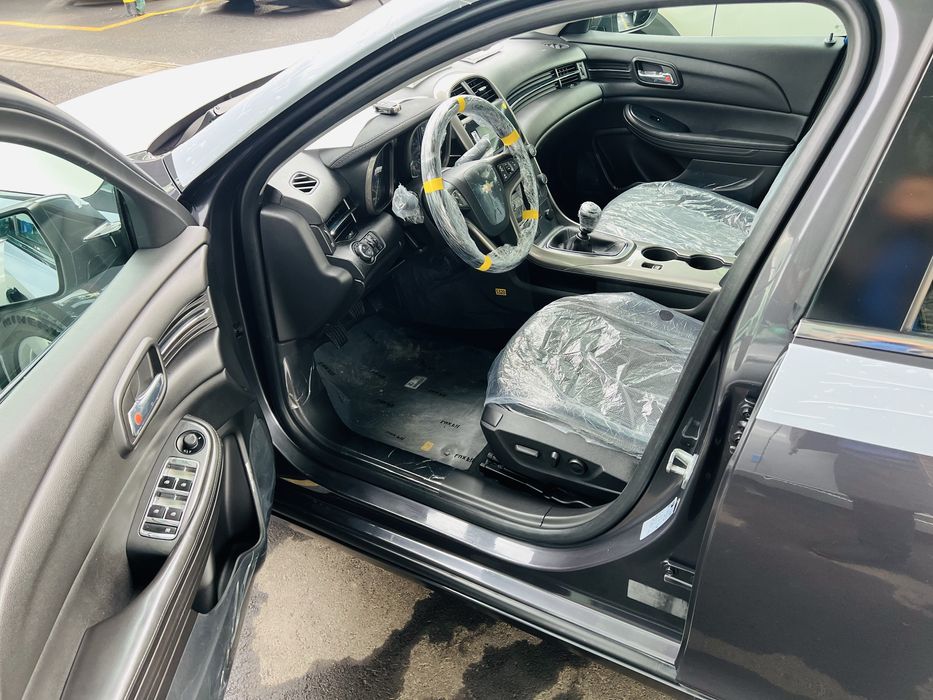 Малибу 2-позиция год 2013 пробег 52.000км