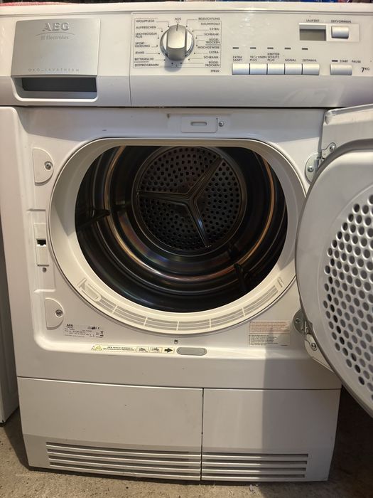 Сушилня AEG 7кг.