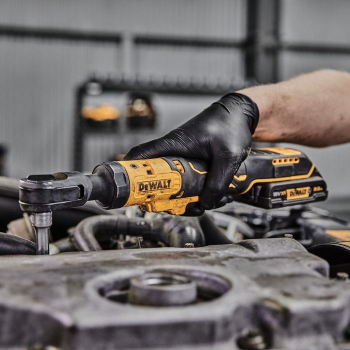 Акумулаторна Тресчотка DeWALT DCF513N 18V XR