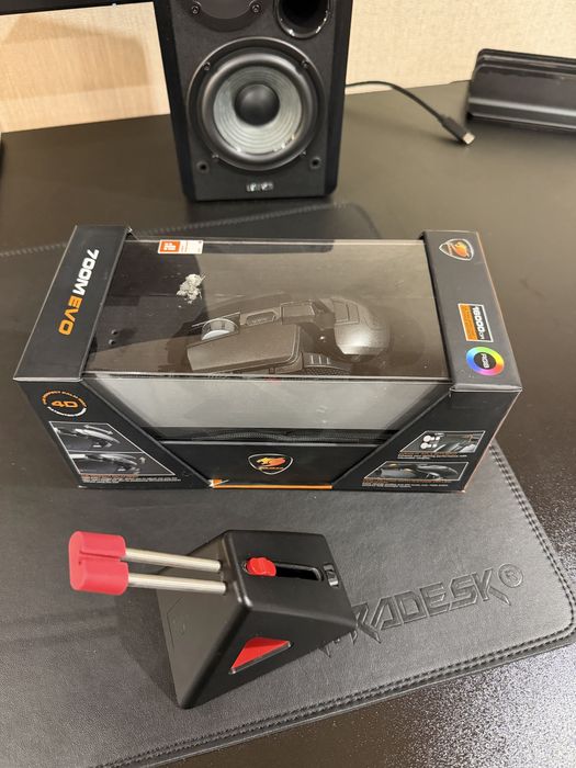 RGB Геймърска Мишка Cougar 700M EVO, 16К dpi + ПОДАРЪК бънджи за кабел