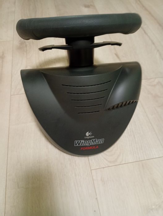 Продавам комплект -волан с педали и преходник