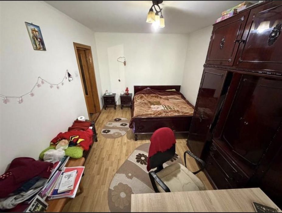 Apartament cu 3 camere în Focşani, pe str. Dinicu Golescu