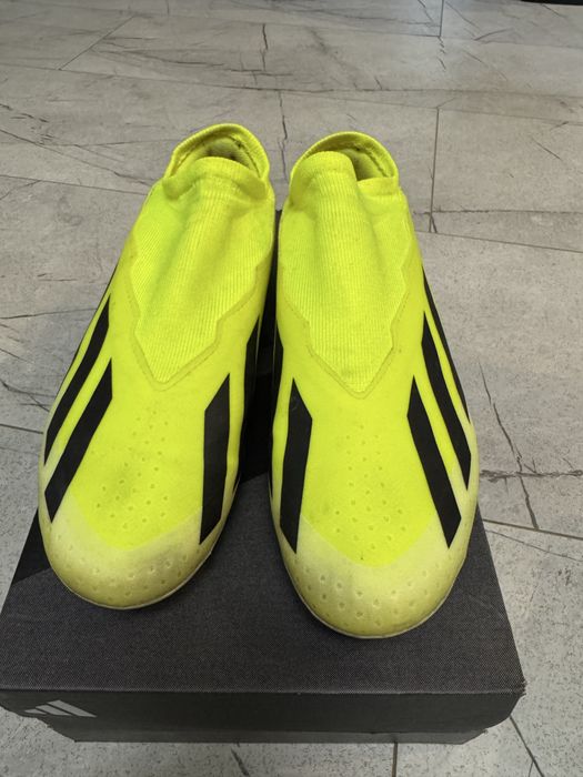 Адидас бутонки #38,5