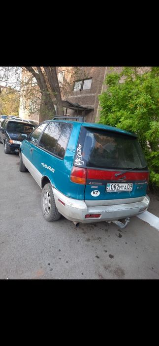 Митсубиси спейс раннер