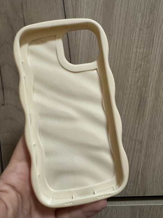 Продаю чехол айфон 13