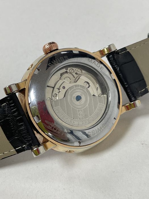 Часы наручные механические