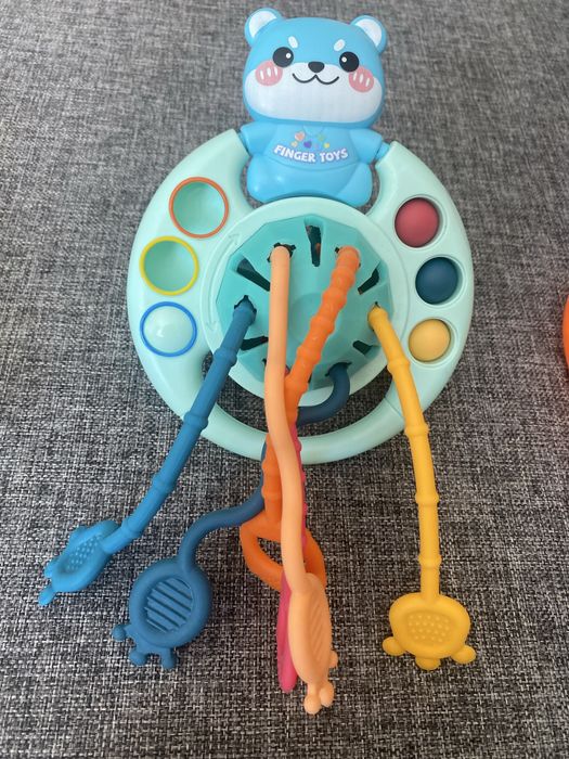 Игрушки развивающиеся