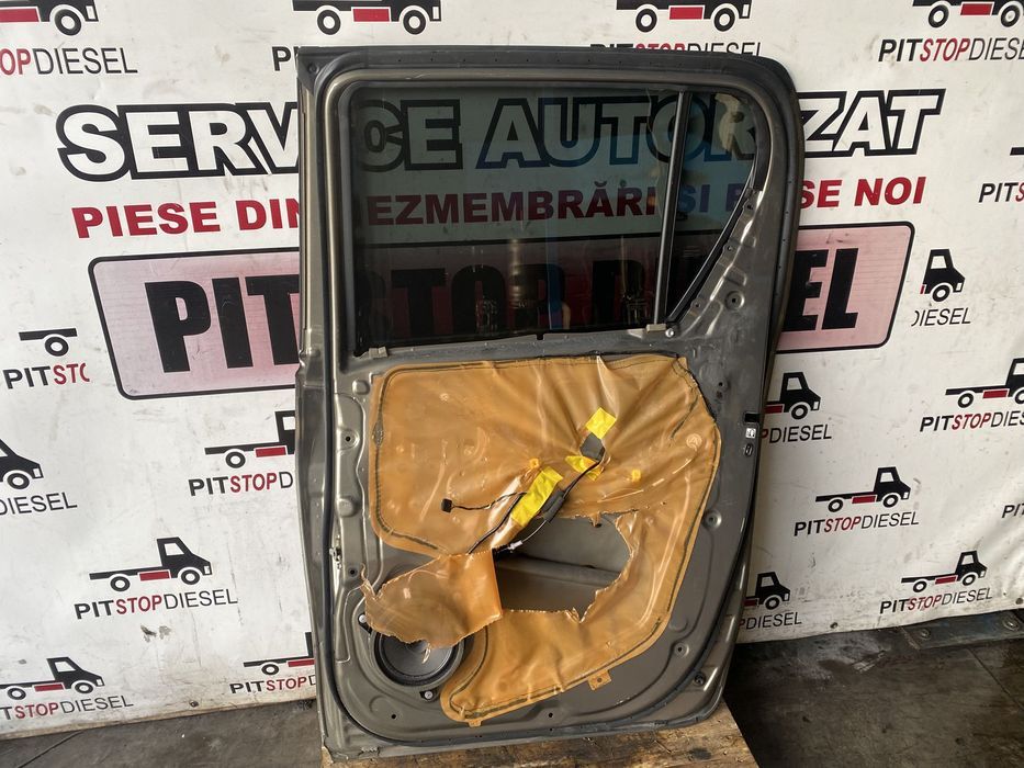 usa dreapta spate toyota hilux 2017 2018 2019 2020 2021 2022 2023 2024