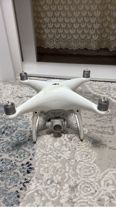 Продам dji phantom4
