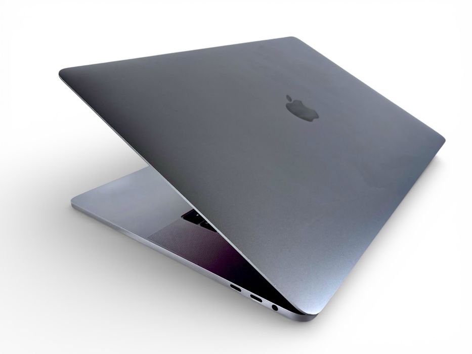 Macbook Pro 15 2018 i7 2,2Ghz 32RAM 1TB Space Gray Гаранция!