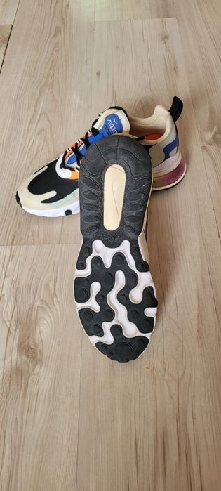 Маратонки Nike Air MAX react