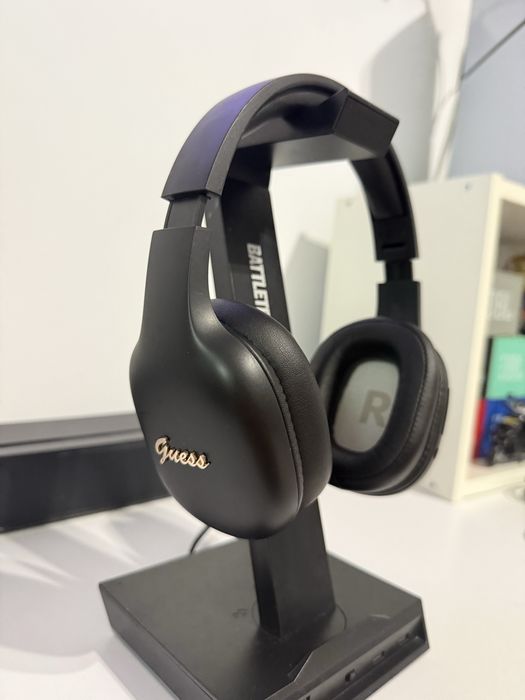 Casti wireless Guess