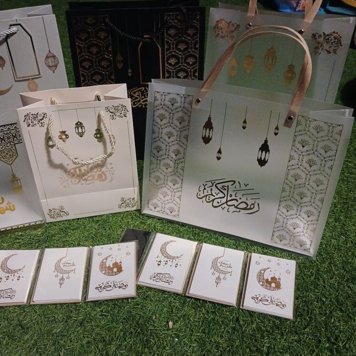 Подарочный пакеты