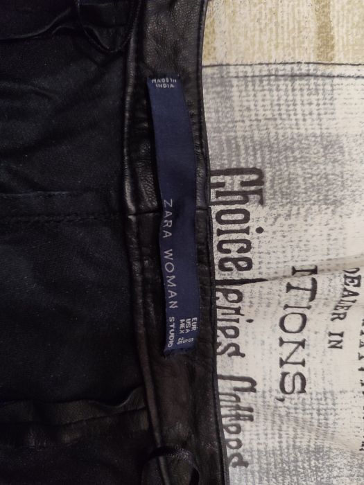 Дамски кожен панталон Зара