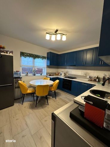 Propietar vand casa individuala