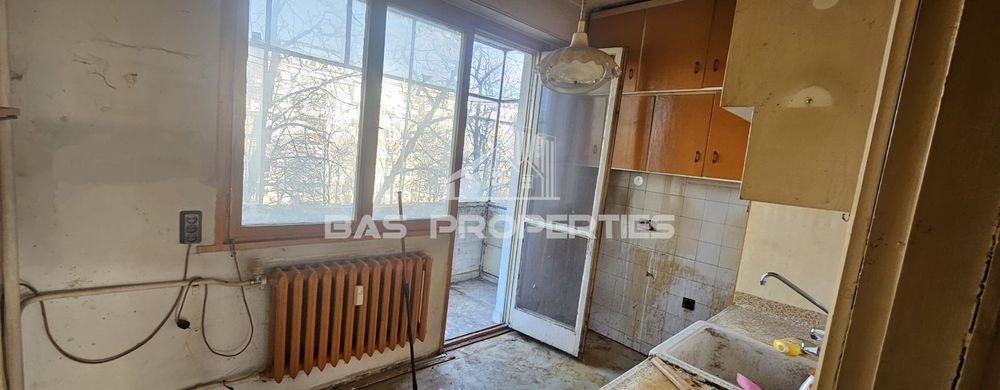 Продава се Тристаен апартамент в София, Гоце Делчев - 76 кв.м за 3093 €/кв.м - Снимка #5