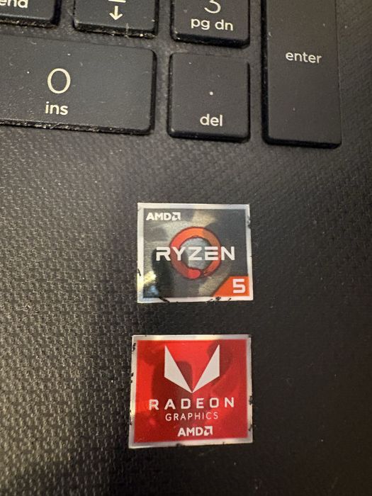 Laptop Hp ryzen 5     1Tb