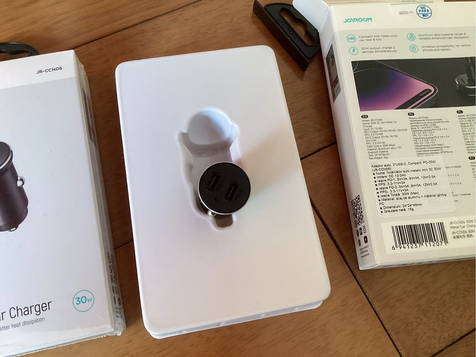 Adaptor auto / incarcator telefon USB tip C.
