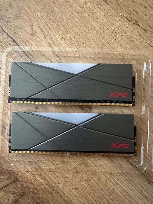 XPG DDR4 16bg kit CL16 ram