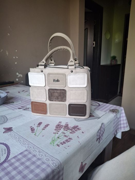 Дамска чанта бежова