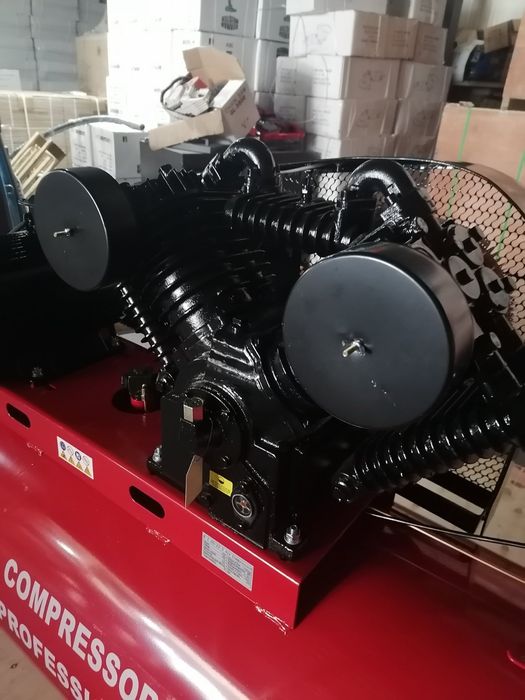 Компресор 500 литра Нов