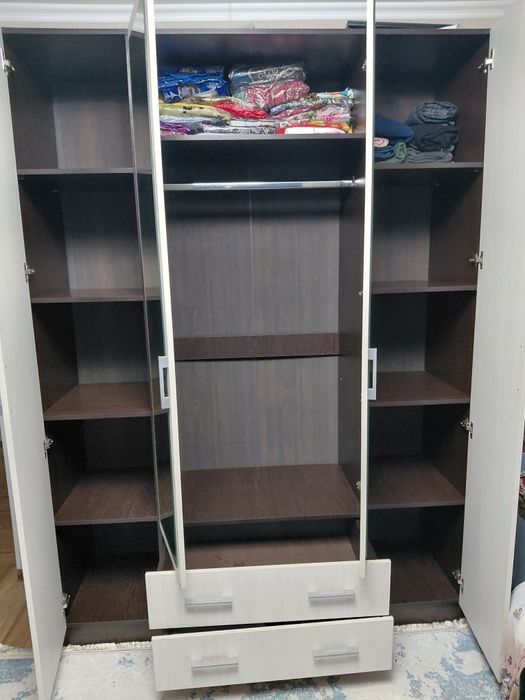 Шкаф для одежды          .